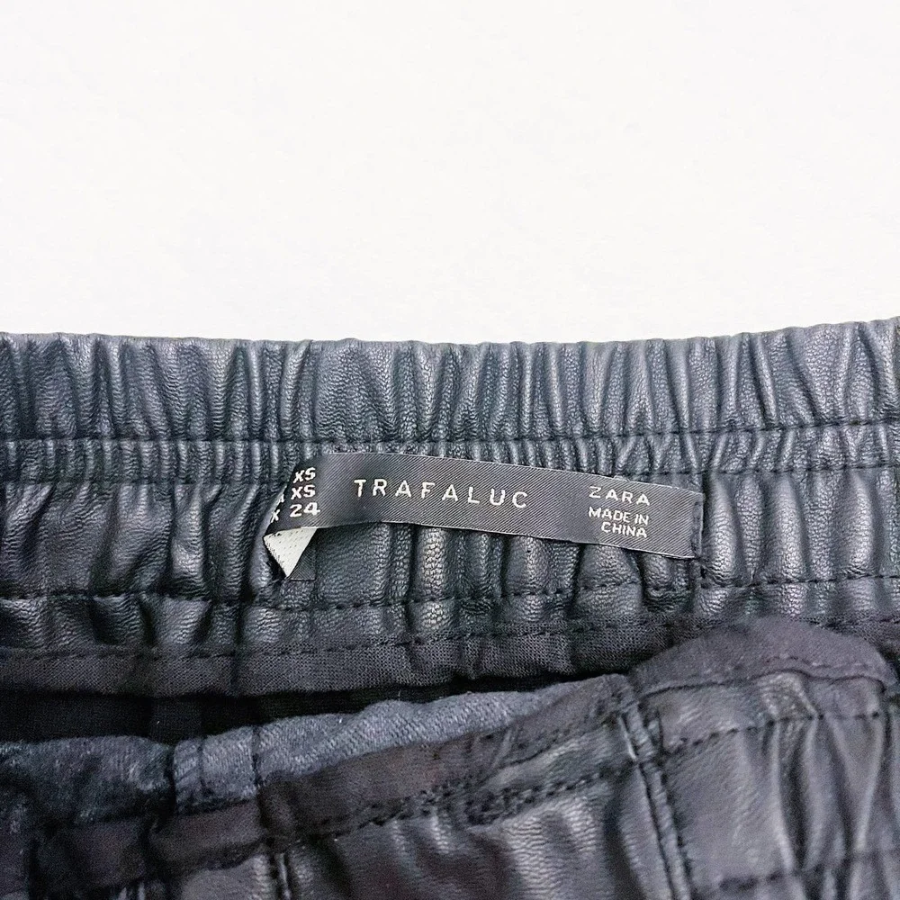 Zara Black Lace Detail Front Pencil Skirt Stretch Waist SZXS